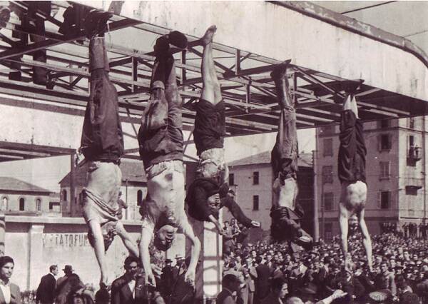 1945-04-28-bombacci-mussolini-petacci-pavolini-starace-na-piazza-loretto.jpg
