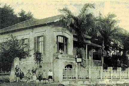 1900-aprox-escola-alema-rua-luis-pinto-flaquer-com-campos-sales