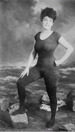 fotos-estranhas-anette-kellerman-maio-inteiro-1907