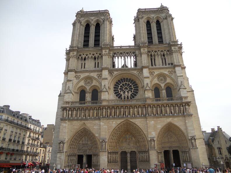 Paris 2015 - Catedral de Notre Dame - fachada1.JPG