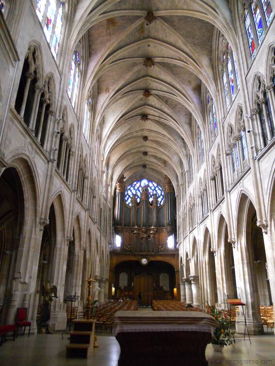 Paris 2015 - Igreja Saint Sèverin - nave principal e órgão