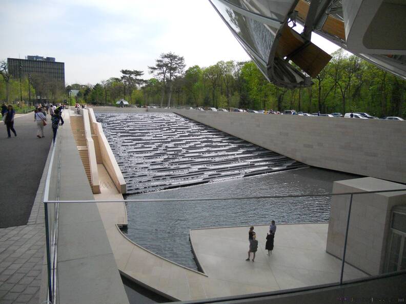 Paris 2015 - Fundação Louis Vuitton10 - Espelho d'agua