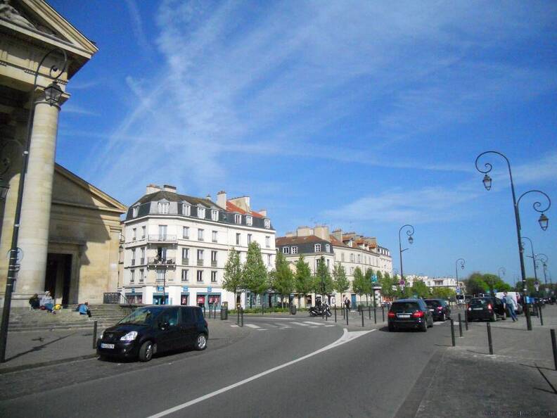 Paris 2015 - Praça Charles de Gaulle - Castelo de Saint-Germain-en-Laye.JPG
