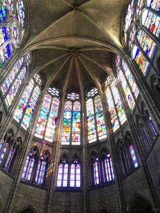 Paris 2015 - Catedral de Saint Denis - Teto e vitrais